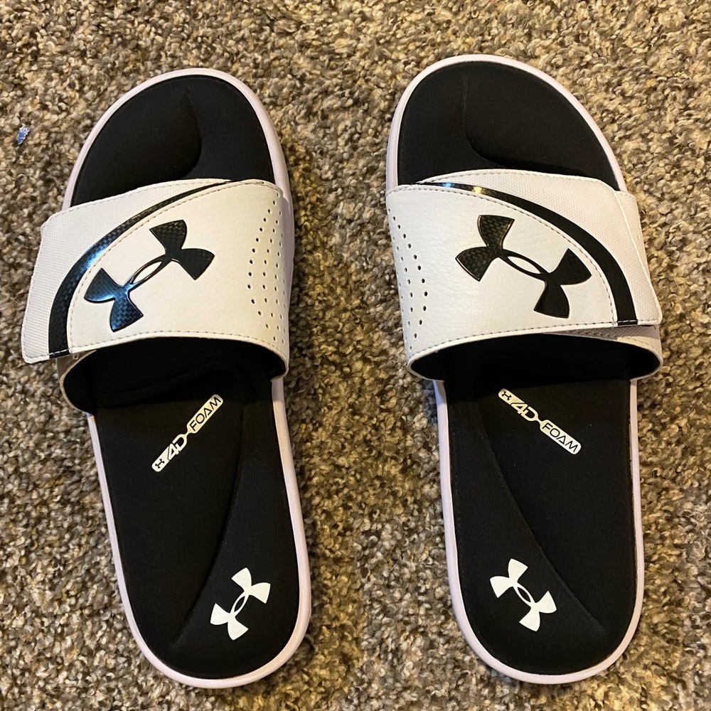 New Mens under armour slides